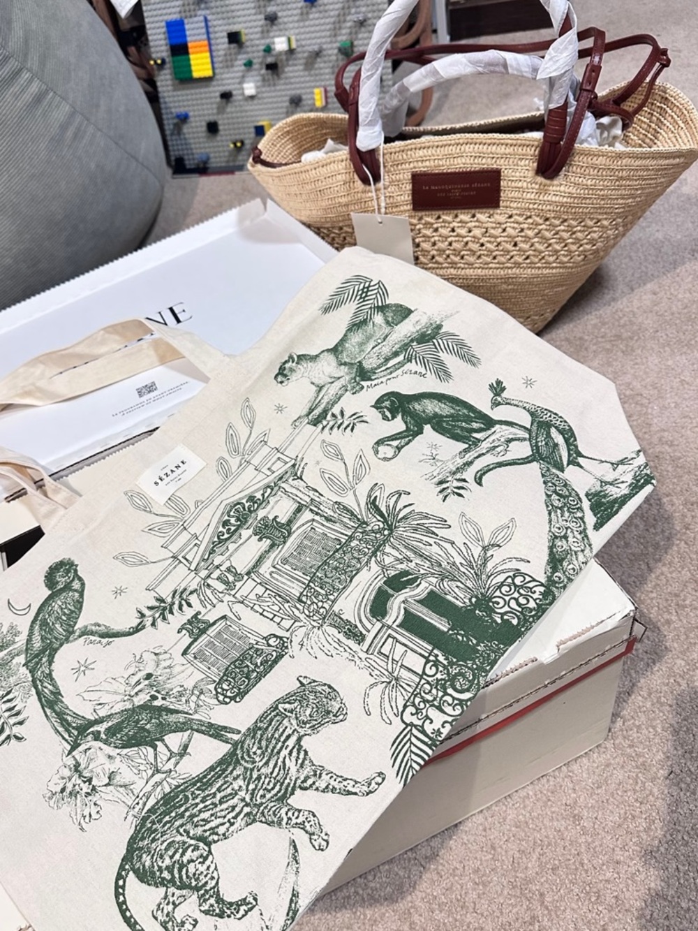 Sezane Paraiso Tote Bag NEW Canvas BAG w Green Botanical & Animal Print